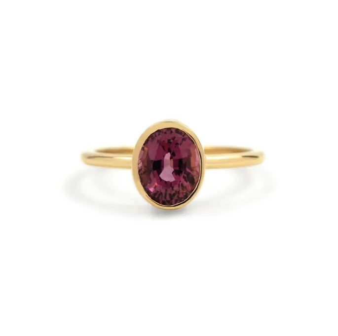 O'Dwyer Pebbles 18ct Yellow Gold Pink Spinel Oval Ring