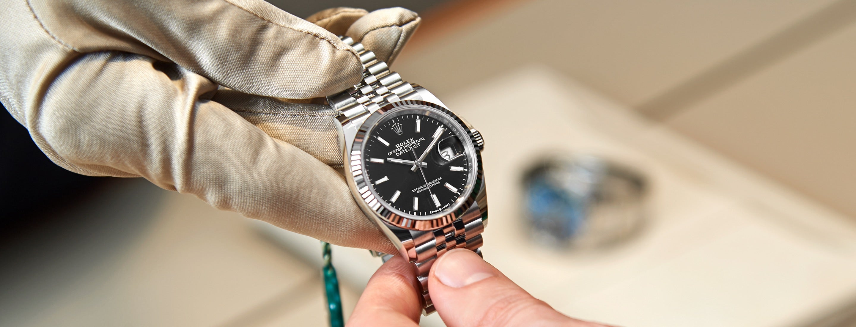 Rolex watch servicing procedure